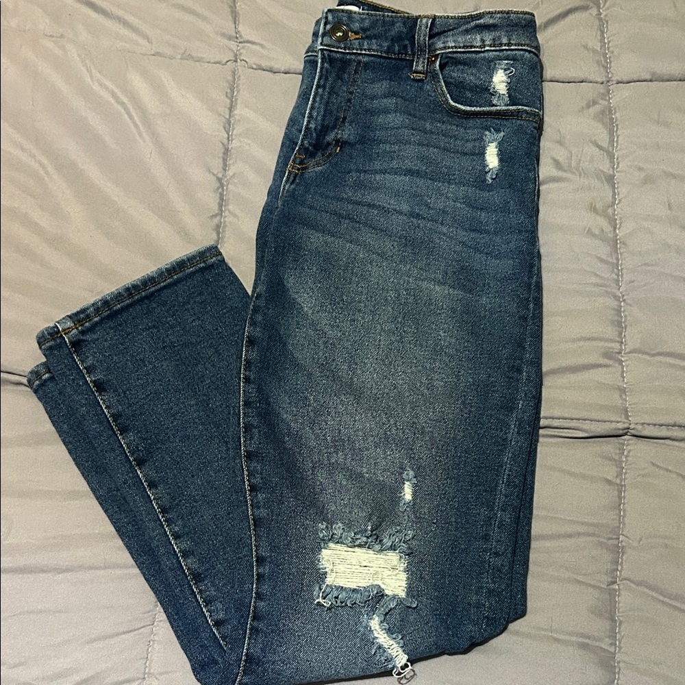 Celebrity Pink distressed Jeans women’s size 7/28